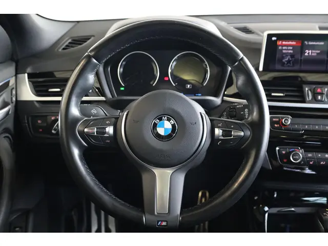 BMW X2 xDrive25e 2021 Hybride Benzine 10