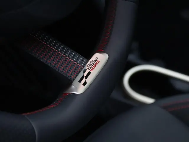 MINI Aceman SE 2025 Elektrisch 14