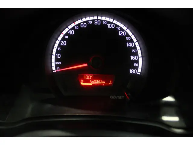 Volkswagen up! 1.0 groove up! BlueMotion 2014 Benzine 12