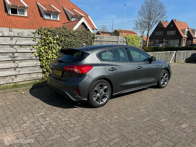 Ford Focus 1.0 EcoBoost ST Line Business 2019 Benzine 5