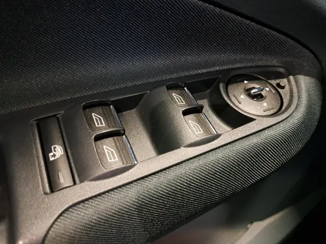 Ford C-MAX 1.0 Titanium 2014 Benzine 20