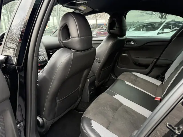 DS DS 4 Crossback 1.2 PureTech Chic 2018 Benzine 13