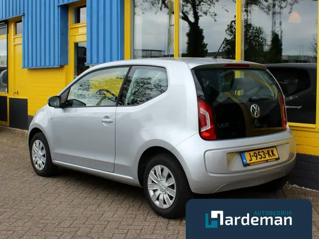 Volkswagen up! 1.0 take up! BlueMotion Airco 2016 Benzine 6