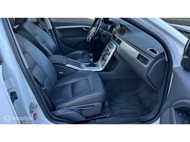 Volvo V70 1.6 T4 Nordic+ NAVI / LEER / NL-AUTO 2014 Benzine 16
