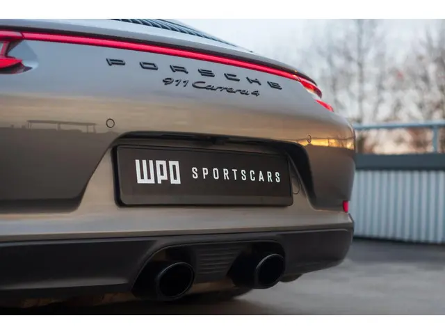 Porsche 911 991 Cabrio 3.0 Carrera 4 2017 Benzine 9