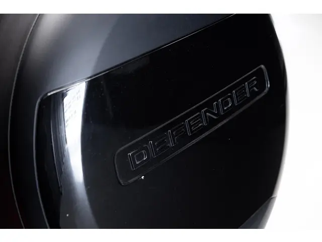 Land Rover Defender 3.0 P400 110 MHEV HSE 2021 Benzine 35