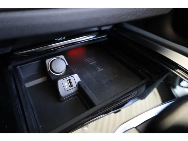 BMW Z4 sDrive20i Roadster 2025 Benzine 21