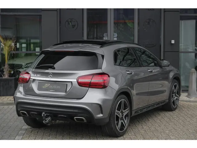 Mercedes-Benz GLA GLA180 AMG 122pk 2019 Benzine 7