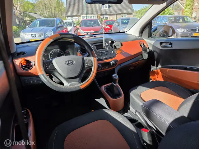 Hyundai i10 1.0i i-Motion|NAP 2017 Benzine 11