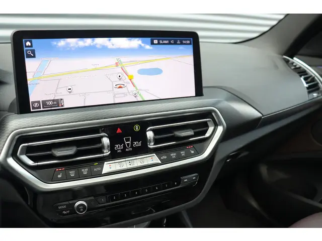 BMW X3 xDrive20i 2023 Benzine 18