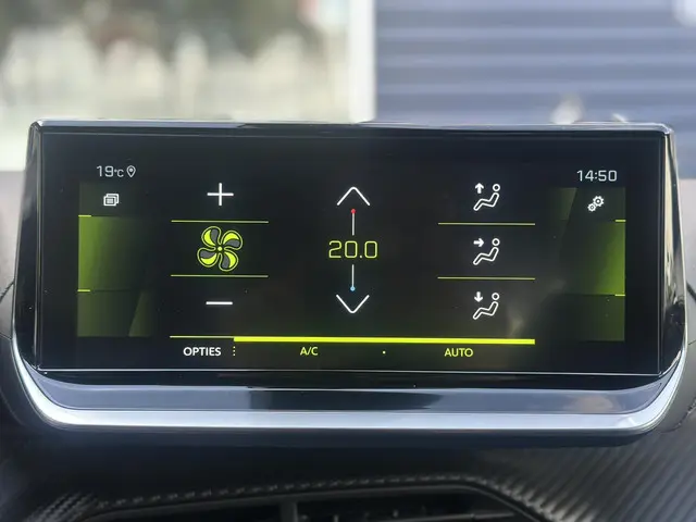 Peugeot 208 1.2 PureTech 130pk GT 2022 Benzine 14
