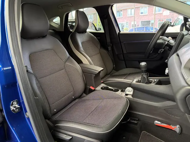 Renault Captur 1.0 TCe 100 Intens 2020 Benzine 26