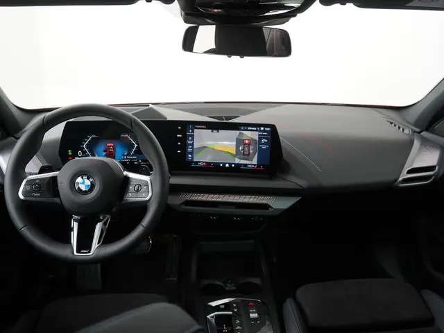 BMW 1 Serie 120 M Sport Design Edition 2026 Benzine 5