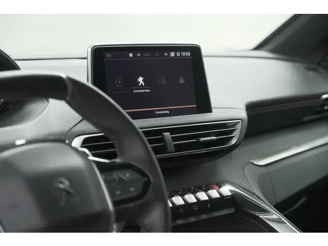 Peugeot 5008 PureTech 130 EAT8 GT-Line 2020 Benzine 54