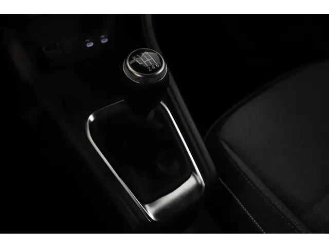 Renault Captur 1.0 TCe 90 techno 2024 Benzine 18