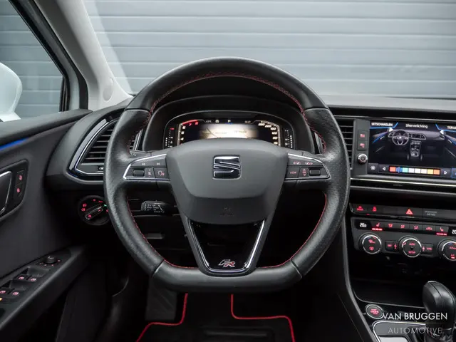 SEAT Leon ST 1.5 TSI FR 2019 Benzine 16