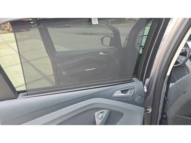 Ford C-MAX 1.0 Edition 2014 Benzine 30