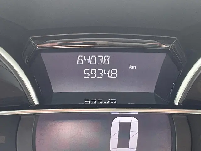 Renault Clio 0.9 TCe Limited 2017 Benzine 4