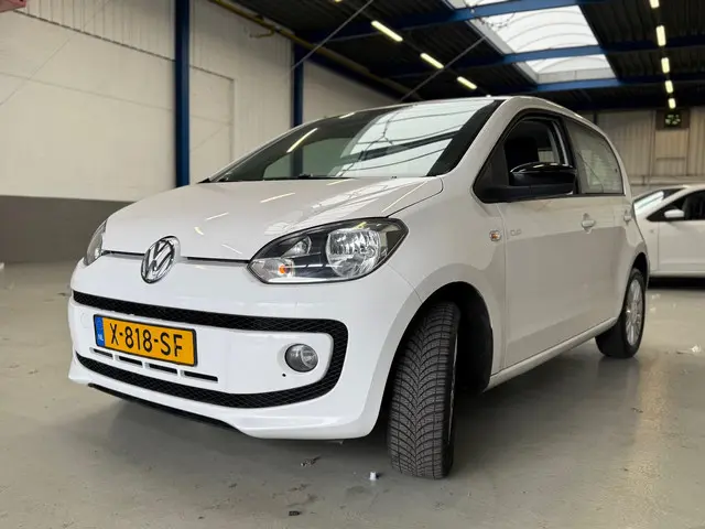 Volkswagen up! 1.0 up! Edition BlueMotion 2014 Benzine 4