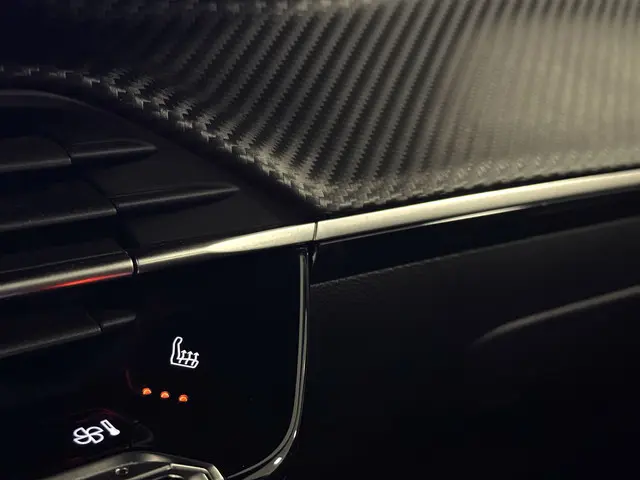 Peugeot 2008 1.2 PureTech 130 Allure 2024 Benzine 19