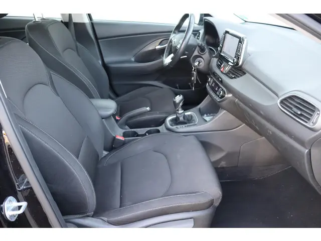 Hyundai i30 Wagon 1.4 T-GDI Comfort 2019 Benzine 12