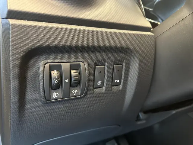 Renault Captur 0.9 TCe Dynamique 2013 Benzine 25