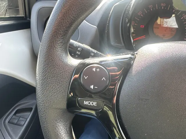 Peugeot 108 1.0 e-VTi Active 2021 Benzine 17