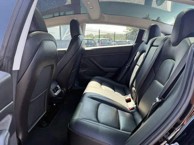 Tesla Model 3 Long Range AWD 75 kWh 2019 Elektrisch 8