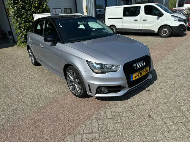 Audi A1 Sportback 1.2 TFSI S Line , 1. Hand 2014 Benzine 3