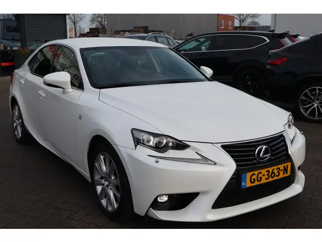 Lexus IS 300h Hybrid Sport Edition 2015 Hybride Benzine 9