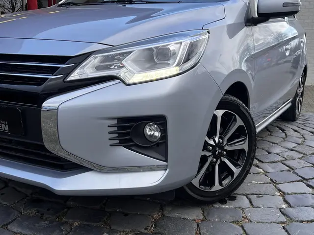 Mitsubishi Space Star 1.2 Instyle 2023 Benzine 21