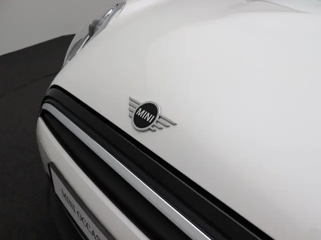MINI 5-Deurs Cooper 2024 Benzine 7