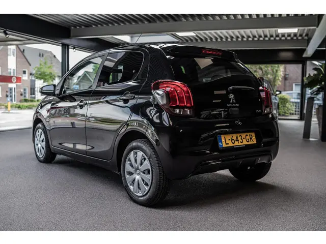 Peugeot 108 1.0 e-VTi Active 2021 Benzine 3