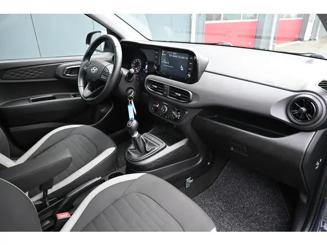 Hyundai i10 1.0 Comfort 2023 Benzine 31