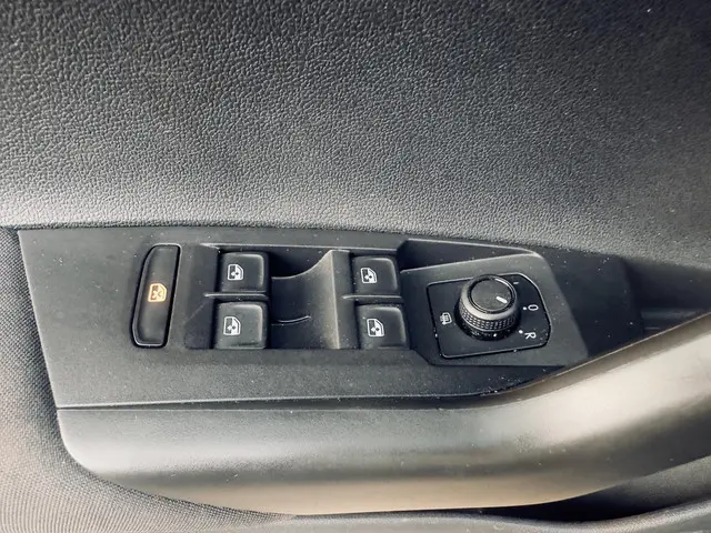 Volkswagen Polo 1.0 TSI Comfortline 2020 Benzine 18