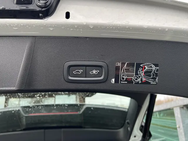 Volvo XC40 1.5 T2 R-Design 2022 Benzine 6