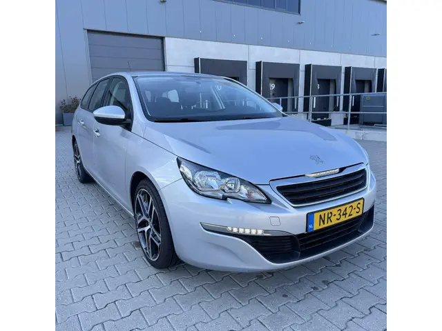 Peugeot 308 2