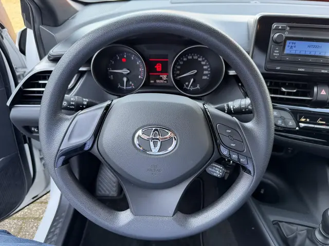 Toyota C-HR 1.2 Turbo 116 PK Comfort 2019 Benzine 10