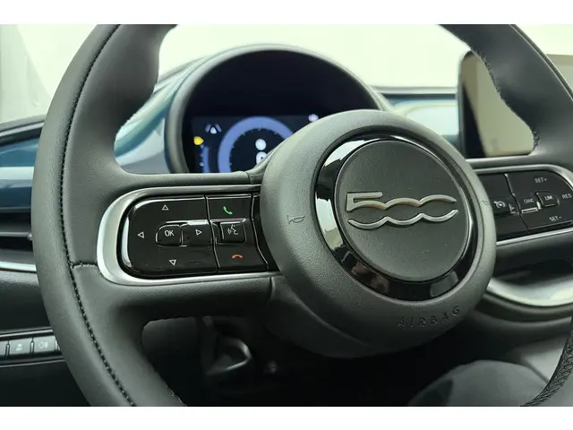 Fiat 500 1.0 Hybrid Torino Launch Edition 2026 Benzine 22