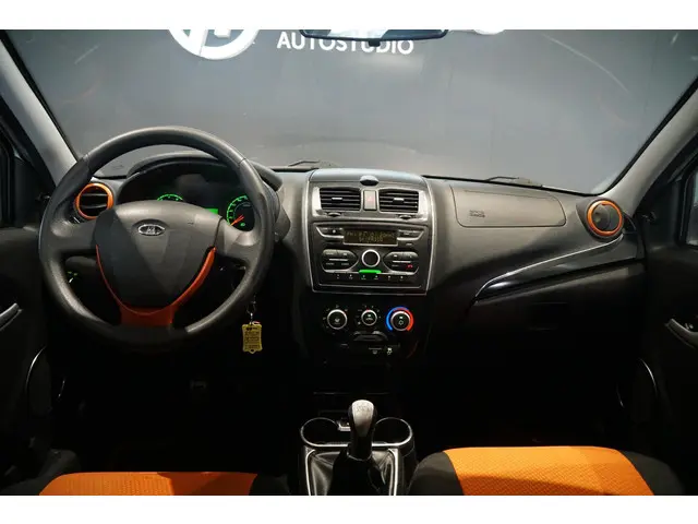 Lada Kalina Cross 2194 2016 Benzine 3
