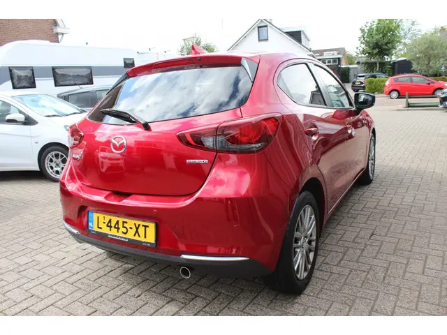 Mazda 2 1.5 Skyact-G Luxury 2021 Benzine 3