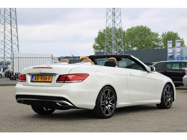 Mercedes-Benz E-Klasse Cabrio 400 AMG 2014 Benzine 5