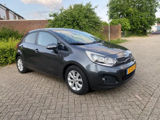 Kia Rio 1.2 CVVT Plus Pack 2012 Benzine 2