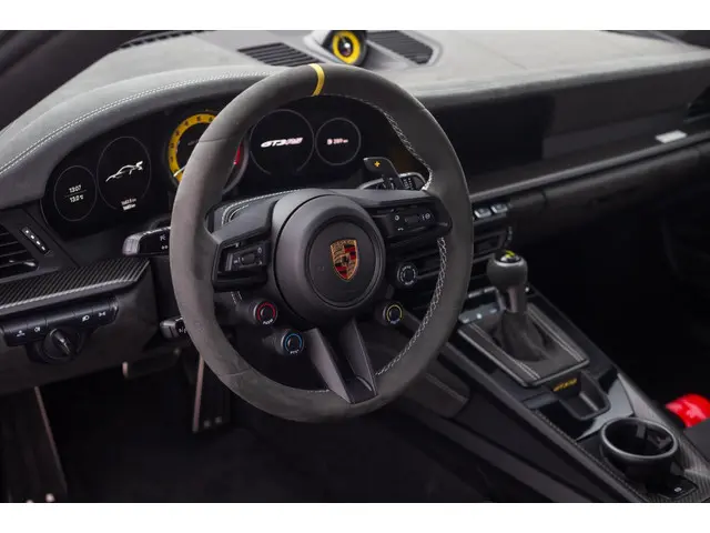 Porsche 911 4.0 GT3 RS 2023 Benzine 27