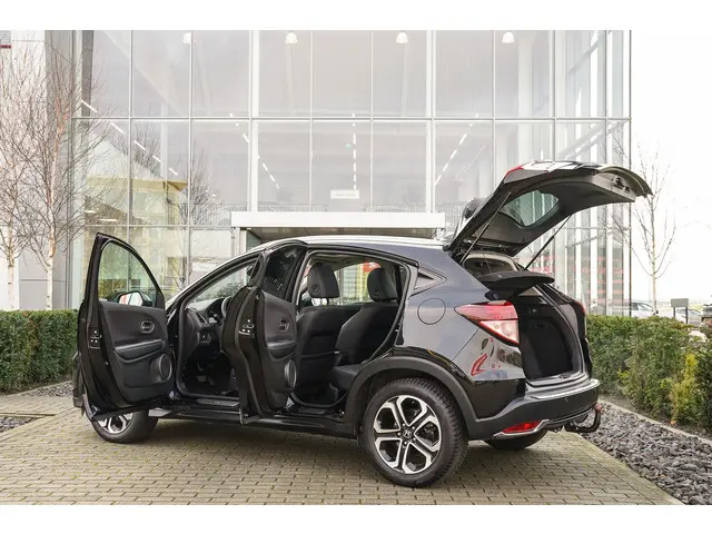 Honda HR-V 1.5i VTEC EXECUTIVE 2018 Benzine 35