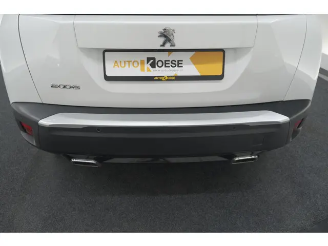 Peugeot 2008 PureTech 130 EAT8 Allure 2023 Benzine 25