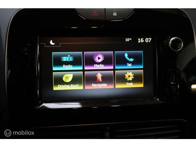 Renault Clio 0.9 TCe Limited 2019 Benzine 24