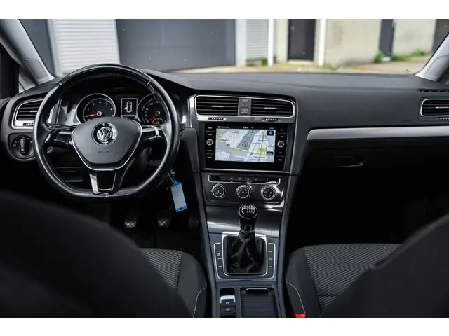 Volkswagen Golf 1.0 TSI Trendline 2017 Benzine 23
