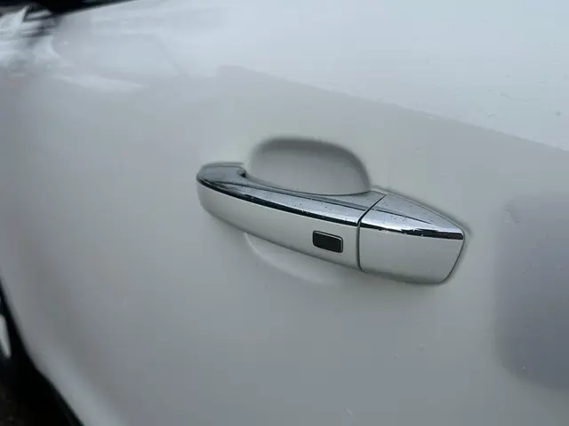 MG EHS 1.5 TGDI Luxury 2023 Hybride Benzine 13