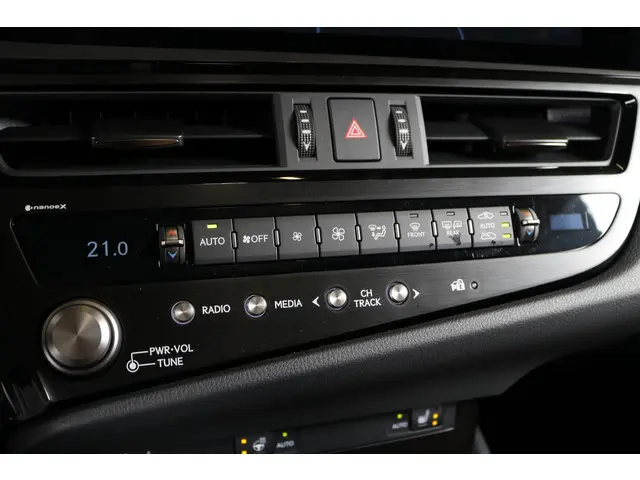 Lexus ES 300h 35th Edition 2026 Hybride Benzine 21